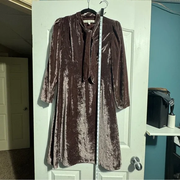 Banana Republic x Olivia Palermo Velvet Dress |Size 4P Romantic Vintage-Inspired - Picture 8 of 13